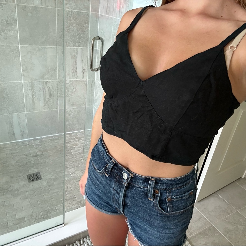 Universal Thread black crop top